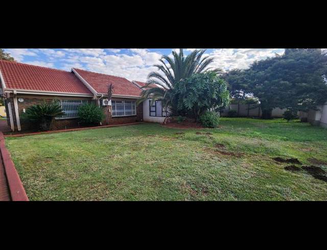 6 BEDROOM HOUSE FOR SALE IN ERASMIA